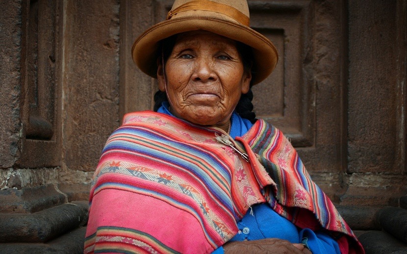 ropa-de-peru-mujer-humilde - Centro Salute Globale della Regione Toscana